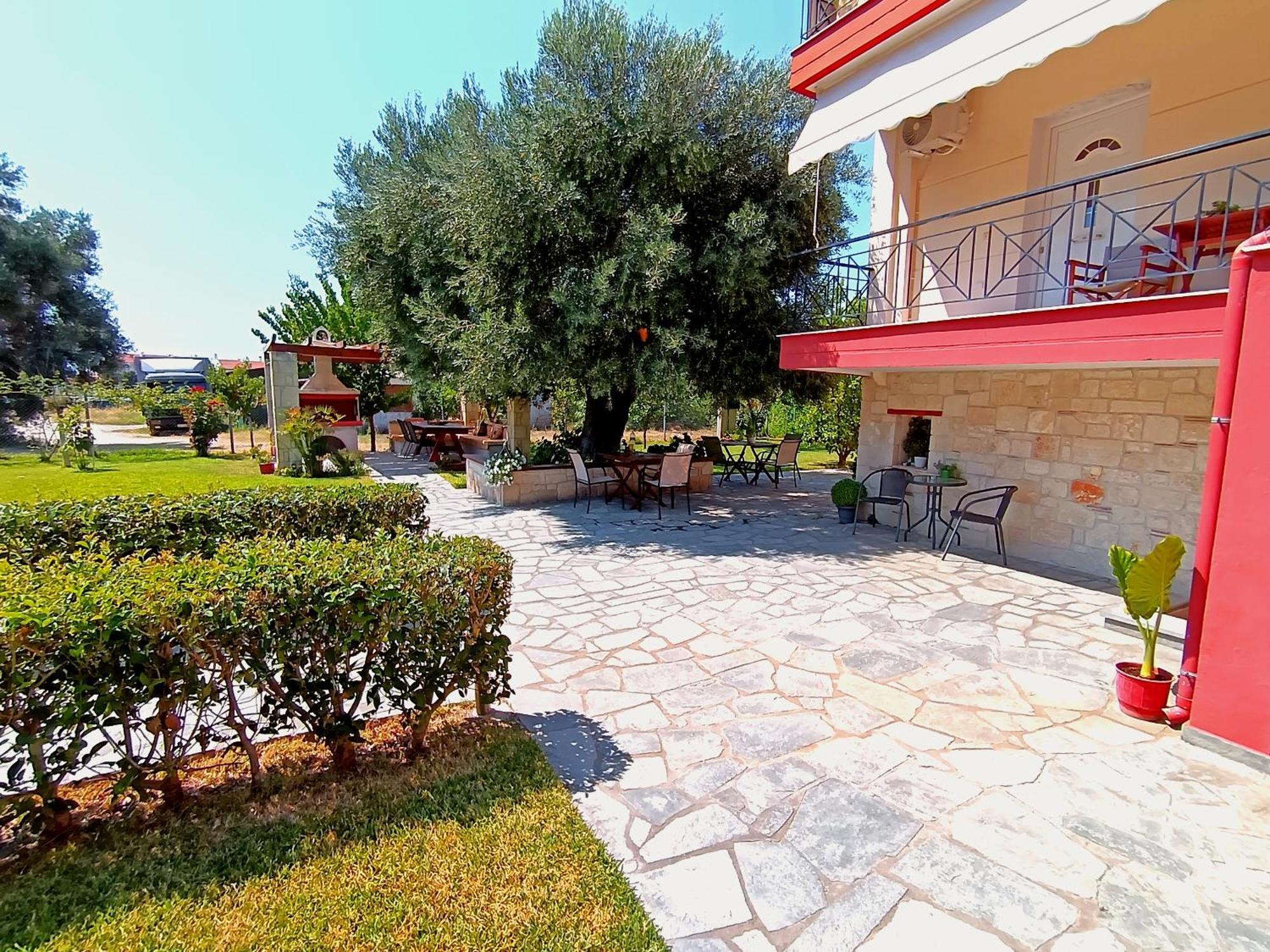Giorgos Apartments. Skála Foúrkas Eksteriør bilde